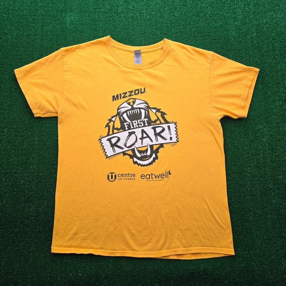 Missouri Tigers Tshirt Mens Large Yellow MIZZOU‎ First Roar NCAA Football